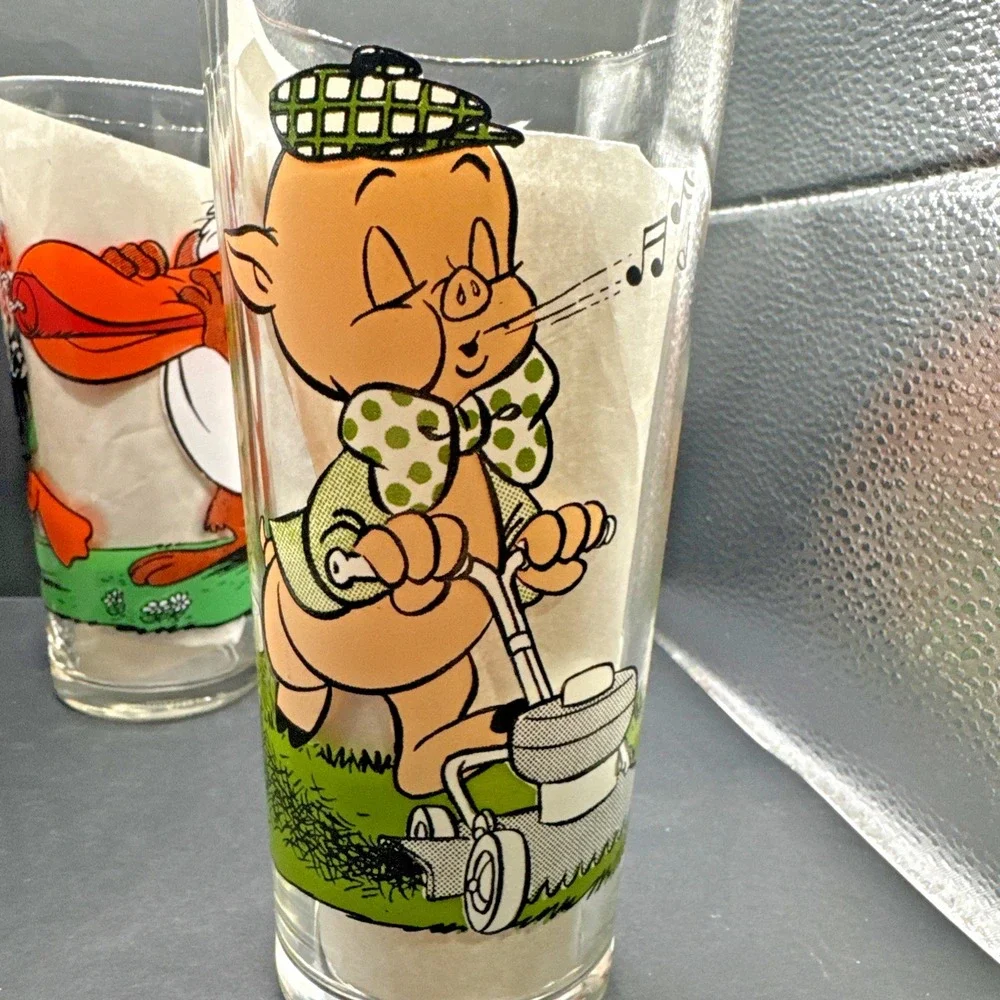 Set of 4 1976‎ Pepsi Collectors Series Warner Bros LOONEY TUNES Glasses